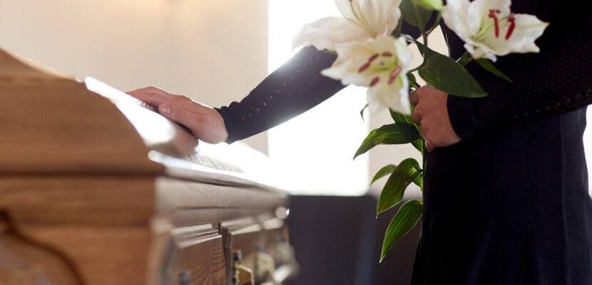 How to plan a meaningful funeral service