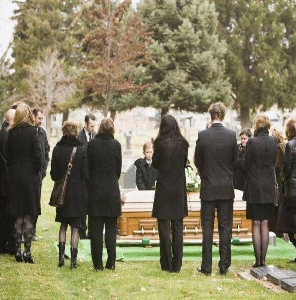 How Long After Death is a Funeral Held? Day, Time, & More